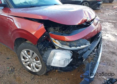 2020 Kia Soul Lx z USA, uszkodzony, nr VIN KNDJ23AU2L7081676